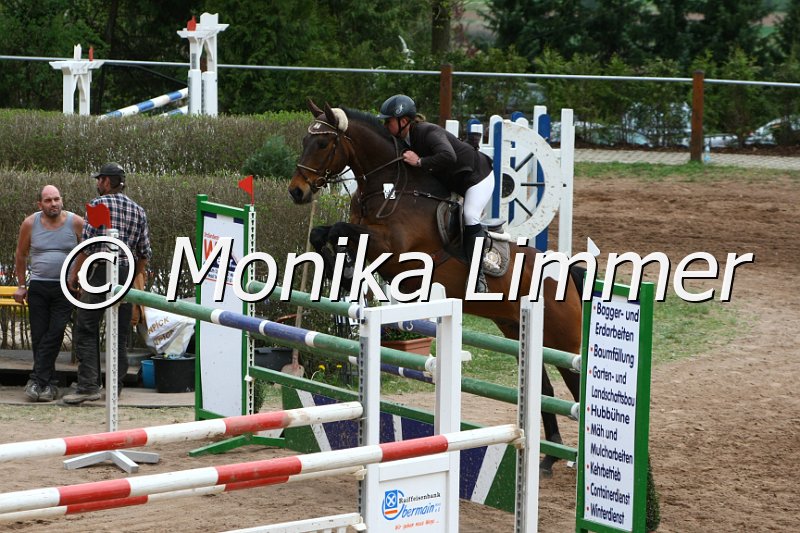 204M0673_Blue Sky_Spring_Mx.JPG